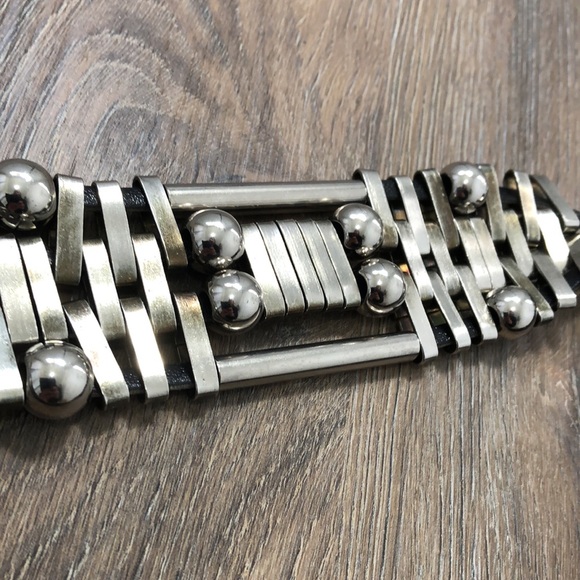 Vintage Black Leather Belt - Picture 17 of 17